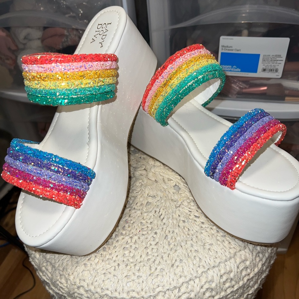 Lady go diva dolls kill wedges